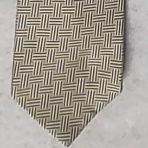 Tommy Hilfiger Gold, Tan, Blue Patterned 100% U.S.A Made Silk Necktie - Picture 2 of 7